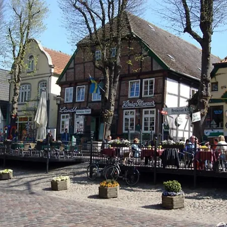 Holiday home 56 Im Fritz-bleyl-weg 14 Dg Links Burg auf Fehmarn