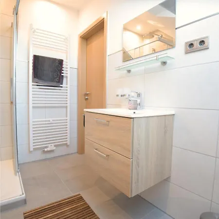 56 Im Fritz-bleyl-weg 14 Dg Links ブルク・アウフ・フェーマルン